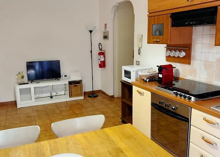 La Vie En - Cinecitta Apartment Rom